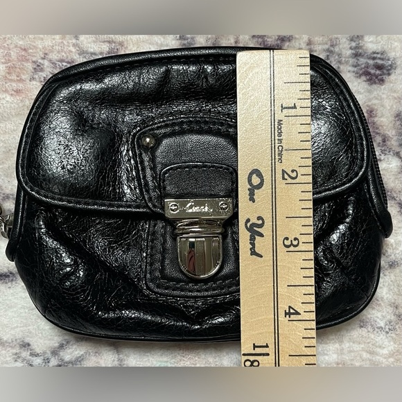 COACH Poppy Black Leather Push Lock Oval Wristlet Zip Pouch Wallet - Picture 7 of 8